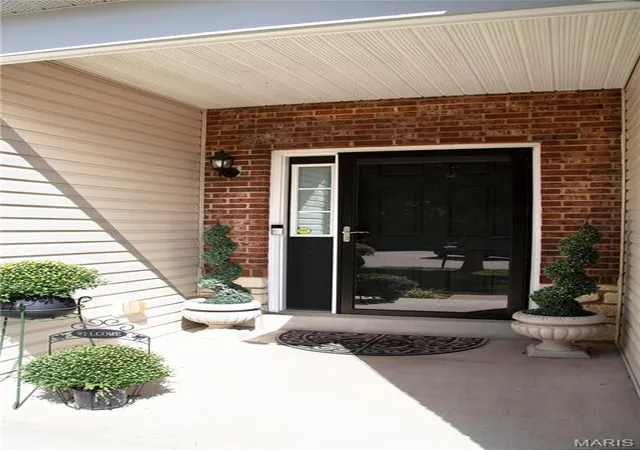 Photo 3 of Condo for sale at 149 Amiot Ct, Chesterfield, MO 63146 | MLS# MIS26063492 | Listing updated on 2026-10-04