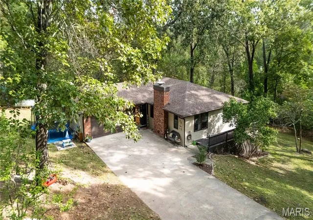 Photo 2 of Single family home for sale at 25 Dogwood Cir, Waynesville, MO 65583 | MLS# MIS26063501 | Listing updated on 2026-10-03