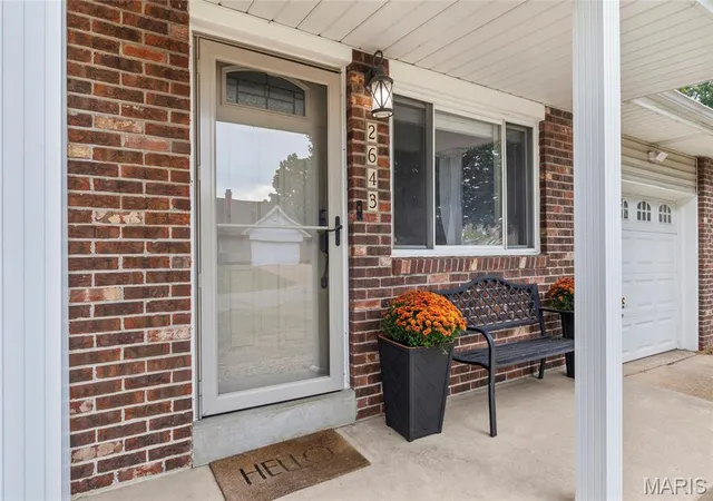 Photo 2 of Single family home for sale at 2643 Wessex Dr, Saint Louis, MO 63125 | MLS# MIS26063503 | Listing updated on 2026-10-08