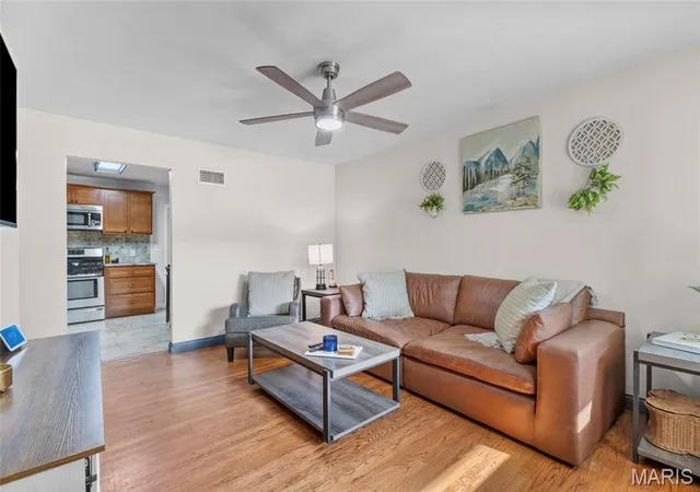 Photo 4 of Single family home for sale at 2643 Wessex Dr, Saint Louis, MO 63125 | MLS# MIS26063503 | Listing updated on 2026-10-08