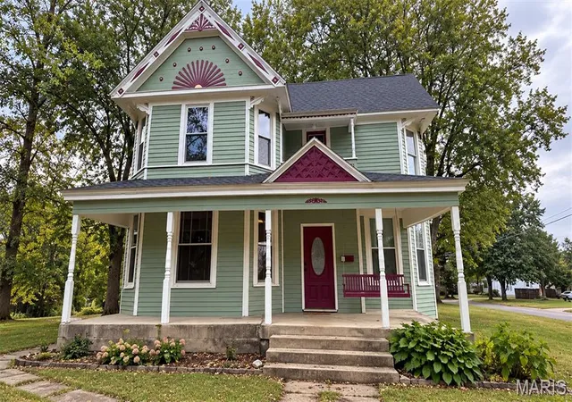 Photo 1 of Single family home for sale at 229 N 1st Street, Vandalia, IL 62471 | MLS# MIS26063516 | Listing updated on 2026-10-04