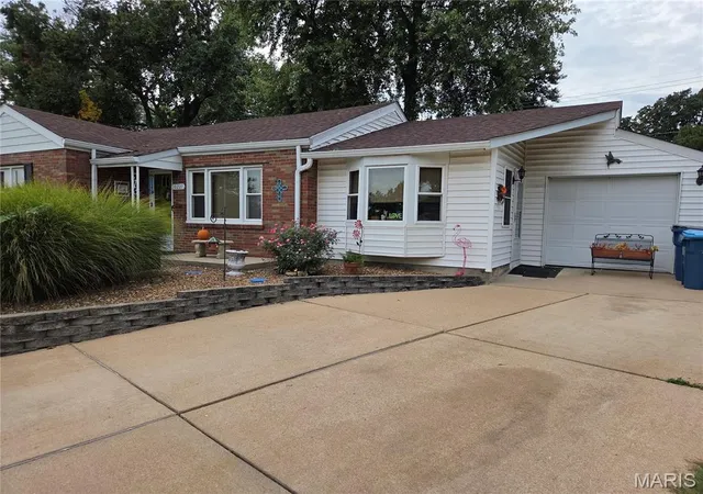 Photo 2 of Single family home for sale at 10227 Burdeau Ln, Saint Louis, MO 63114 | MLS# MIS26063517 | Listing updated on 2026-10-09