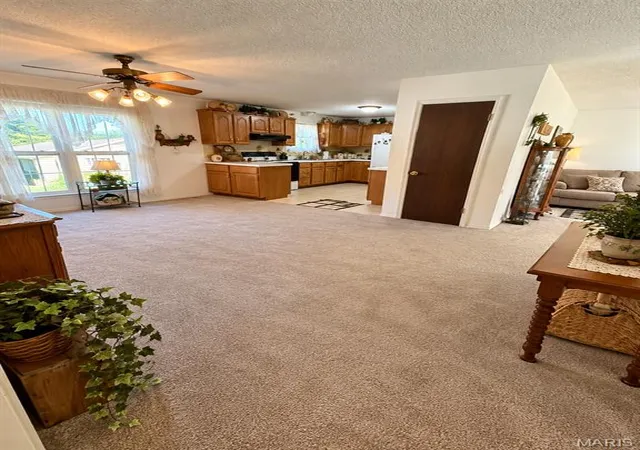 Photo 3 of Single family home for sale at 202 Kingsway St, Farmington, MO 63640 | MLS# MIS26063545 | Listing updated on 2026-10-07