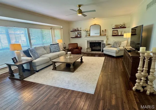 Photo 2 of Single family home for sale at 2811 Barrett Pines Ln, Ballwin, MO 63021 | MLS# MIS26063547 | Listing updated on 2026-10-02