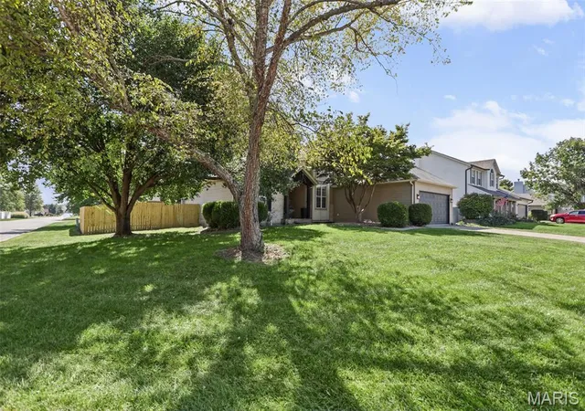 Photo 4 of Single family home for sale at 3240 Hunters Way, Belleville, IL 62221 | MLS# MIS26063551 | Listing updated on 2026-10-04