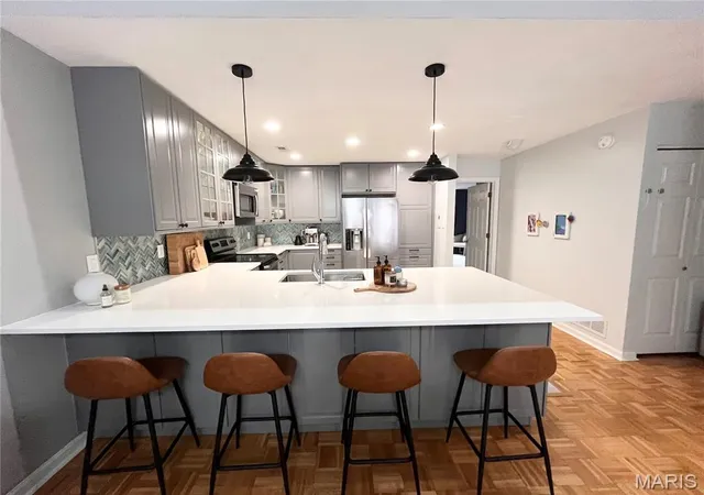Photo 3 of Condo for sale at 4453 W Pine Blvd #10, Saint Louis, MO 63108 | MLS# MIS26063554 | Listing updated on 2026-10-02
