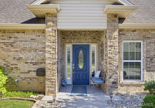 Photo 2 of Single family home for sale at 2923 Shadow Wood Ln, Cape Girardeau, MO 63701 | MLS# MIS26063555 | Listing updated on 2026-10-06