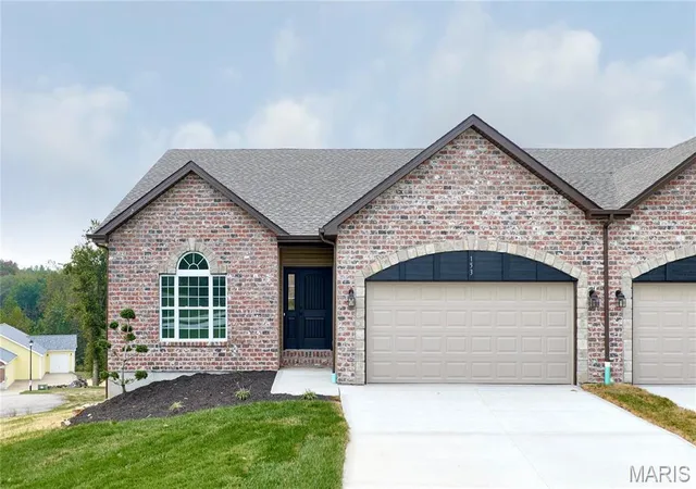 Photo 1 of Single family home for sale at 153 Canyon Crk Cir, Moscow Mills, MO 63362 | MLS# MIS26063563 | Listing updated on 2026-10-02
