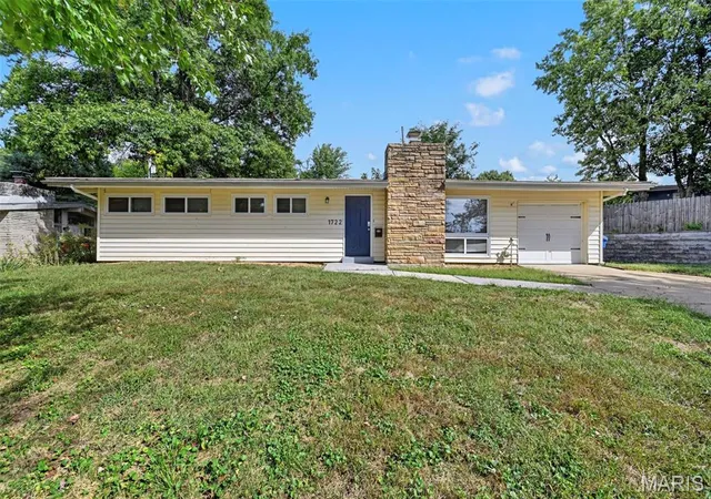 Single family home for sale at 1722 Ridgewood Dr, Saint Louis, MO 63126 | MLS# MIS26063566