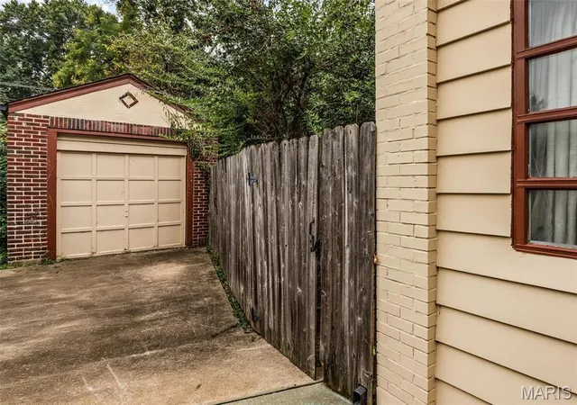 Photo 44 of Single family home for sale at 7570 Stanford Ave, Saint Louis, MO 63130 | MLS# MIS26063581 | Listing updated on 2026-10-07
