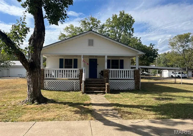 Photo 3 of Single family home for sale at 700 Camilla St, Park Hills, MO 63601 | MLS# MIS26063596 | Listing updated on 2026-10-05