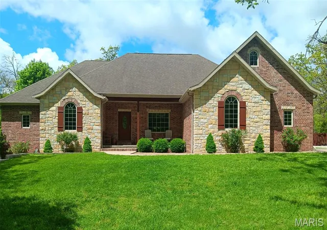 Photo 4 of Single family home for sale at 24473 Remington Ln, Lebanon, MO 65536 | MLS# MIS26063600 | Listing updated on 2026-10-03