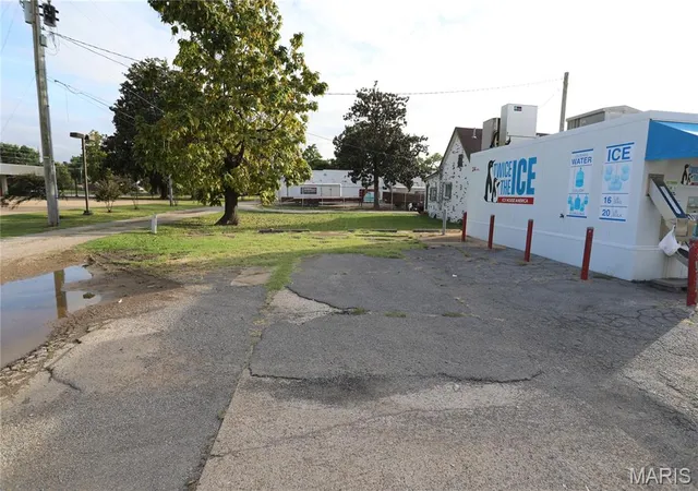 Photo 4 of Land for sale at 0 Pine St E, Poplar Bluff, MO 63901 | MLS# MIS26063609 | Listing updated on 2026-10-02