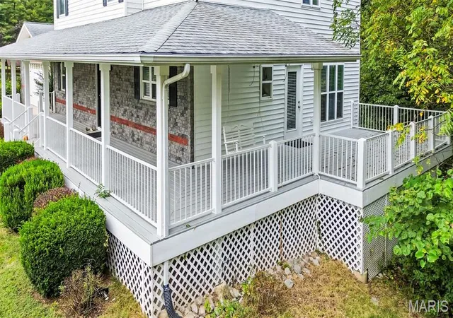 Photo 4 of Single family home for sale at 25578 Elsah Hills Dr, Elsah, IL 62028 | MLS# MIS26063610 | Listing updated on 2026-10-11