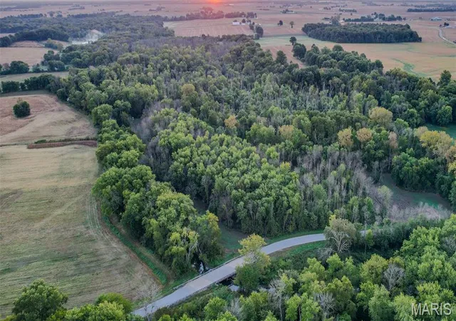 Photo 3 of Land for sale at 000 Pin Oak Rd, Edwardsville, IL 62025 | MLS# MIS26063612 | Listing updated on 2026-10-02