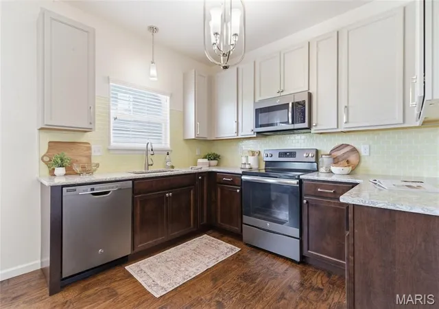 Photo 4 of Townhouse for sale at 2416 N Larksong Dr, Wildwood, MO 63040 | MLS# MIS26063617 | Listing updated on 2026-10-08