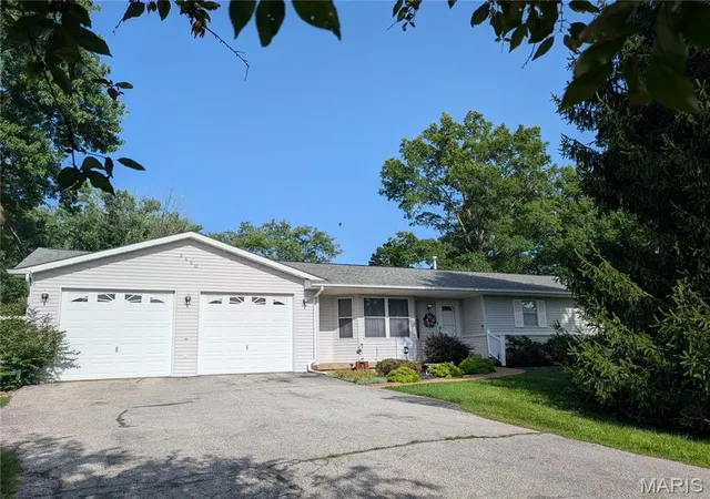 Photo 1 of Single family home for sale at 6460 Craig Dr, Cedar Hill, MO 63016 | MLS# MIS26063619 | Listing updated on 2026-10-03
