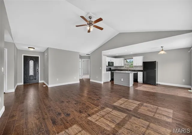 Photo 4 of Single family home for sale at 116 Pioneer Ct, Waynesville, MO 65583 | MLS# MIS26063620 | Listing updated on 2026-10-15