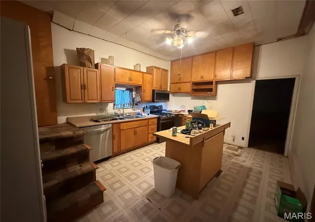 Photo 4 of Single family home for sale at 2120 S 3rd Street, Mascoutah, IL 62258 | MLS# MIS26063633 | Listing updated on 2026-10-07