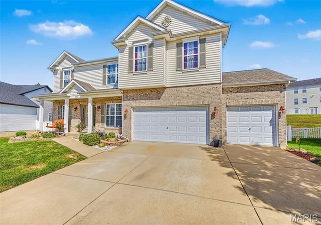 Single family home for sale at 1004 Meadow Grv Dr, House Springs, MO 63051 | MLS# MIS26063646