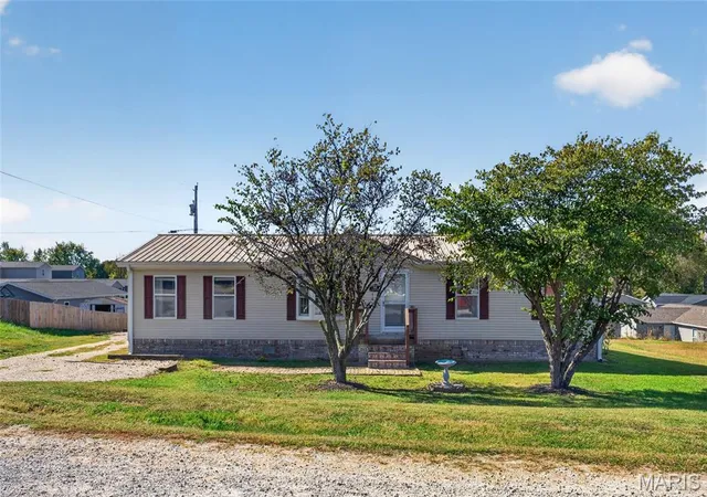 Photo 2 of Single family home for sale at 265 Cypress Dr, Jackson, MO 63755 | MLS# MIS26063649 | Listing updated on 2026-10-26