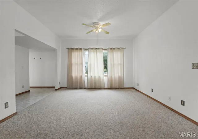 Photo 4 of Single family home for sale at 737 E Pearl St, Staunton, IL 62088 | MLS# MIS26063661 | Listing updated on 2026-10-03