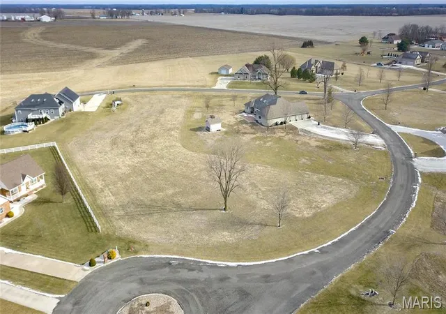 Photo 3 of Sale Pending at 0 Meadow Ct, Jerseyville, IL 62052 | MLS# MIS26063665 | Listing updated on 2026-10-07