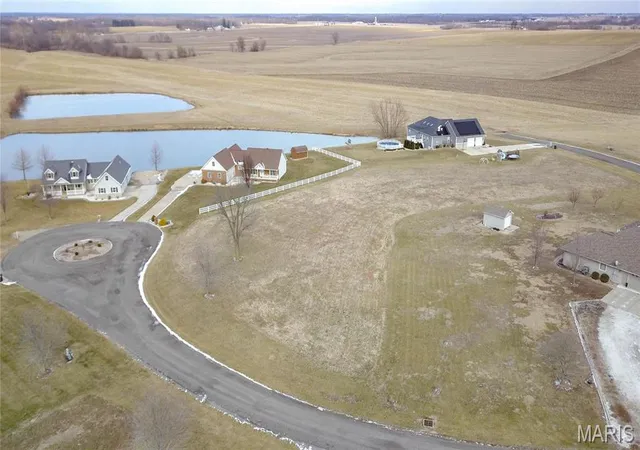 Photo 3 of Sale Pending at 0 Meadow Ct, Jerseyville, IL 62052 | MLS# MIS26063665 | Listing updated on 2026-10-07