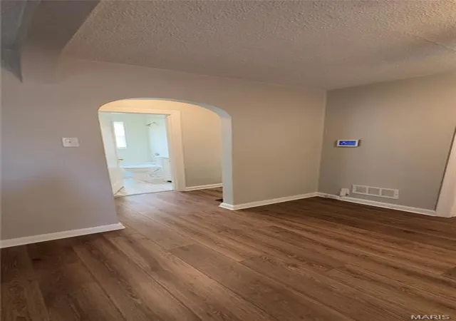 Photo 4 of Single family home for sale at 835 Elias Ave, Saint Louis, MO 63147 | MLS# MIS26063696 | Listing updated on 2026-10-02