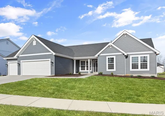 Photo 2 of Single family home for sale at 2 Buckley At Post Farms Enclave, O'fallon, MO 63385 | MLS# MIS26063697 | Listing updated on 2026-10-02