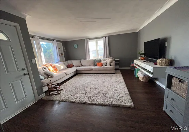 Photo 3 of Single family home for sale at 808 Bruce St, Perryville, MO 63775 | MLS# MIS26063710 | Listing updated on 2026-10-09