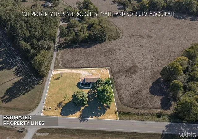 Photo 3 of Single family home for sale at 10040 Sago Rd, Potosi, MO 63664 | MLS# MIS26063716 | Listing updated on 2026-10-09
