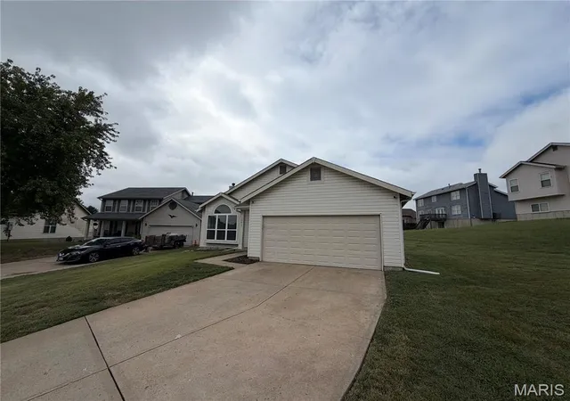 Photo 19 of Single family home for sale at 14417 Cape Charles Ct, Florissant, MO 63034 | MLS# MIS26063717 | Listing updated on 2026-10-02