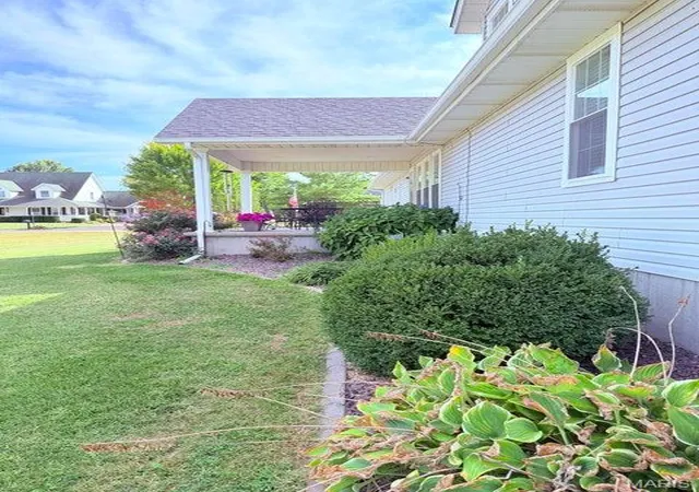 Photo 4 of Single family home for sale at 200 N Columbus St, Montgomery City, MO 63361 | MLS# MIS26063731 | Listing updated on 2026-10-02