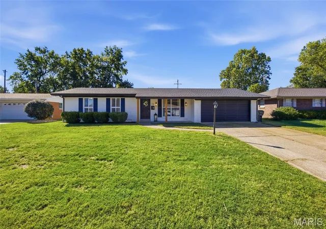 Photo 1 of Single family home for sale at 73 Bedford Dr, Belleville, IL 62226 | MLS# MIS26063740 | Listing updated on 2026-10-06