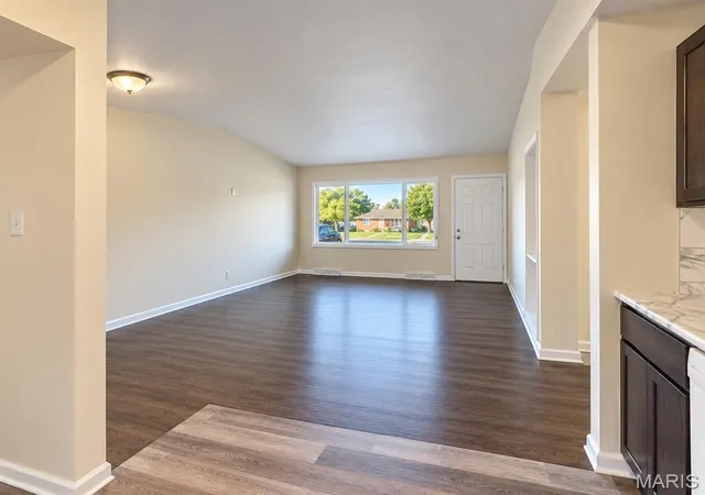 Photo 4 of Single family home for sale at 2233 N Warson Rd, Saint Louis, MO 63114 | MLS# MIS26063746 | Listing updated on 2026-10-29