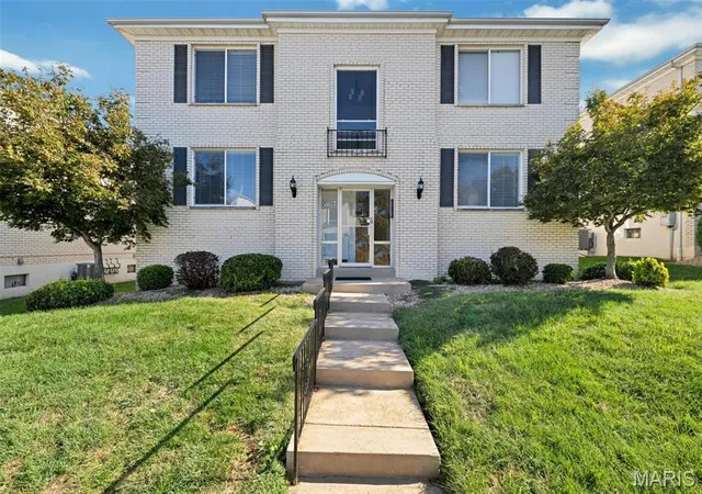 Photo 1 of Single family home for sale at 10017 Chardin Way #3, Saint Louis, MO 63128 | MLS# MIS26063752 | Listing updated on 2026-10-08