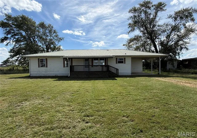 Photo 1 of Single family home for sale at 1846 County Hwy 524, Parma, MO 63870 | MLS# MIS26063755 | Listing updated on 2026-10-03