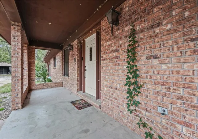 Photo 3 of Single family home for sale at 471 Saint Louis Inn Rd, Saint Clair, MO 63077 | MLS# MIS26063757 | Listing updated on 2026-10-07