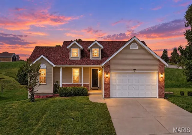 Single family home for sale at 1007 Wrigley Cir, Warrenton, MO 63383 | MLS# MIS26063775