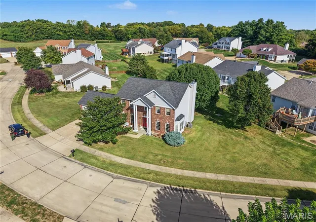 Photo 3 of Single family home for sale at 3738 Birchmoor Gdns Ct, Florissant, MO 63034 | MLS# MIS26063780 | Listing updated on 2026-10-06