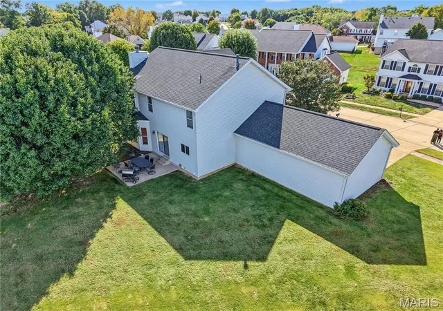 Photo 3 of Single family home for sale at 3738 Birchmoor Gdns Ct, Florissant, MO 63034 | MLS# MIS26063780 | Listing updated on 2026-10-06