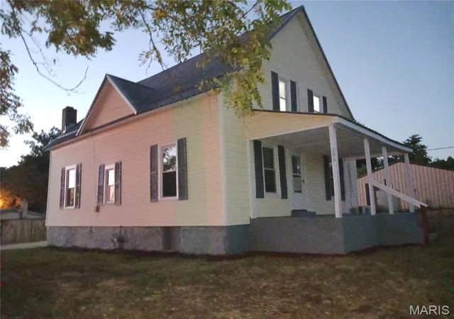 Photo 2 of Single family home for sale at 206 Delmar St, Fredericktown, MO 63645 | MLS# MIS26063790 | Listing updated on 2026-10-03
