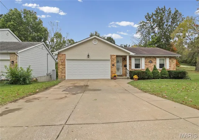 Photo 1 of Single family home for sale at 1190 West 9th St, Washington, MO 63090 | MLS# MIS26063791 | Listing updated on 2026-10-21