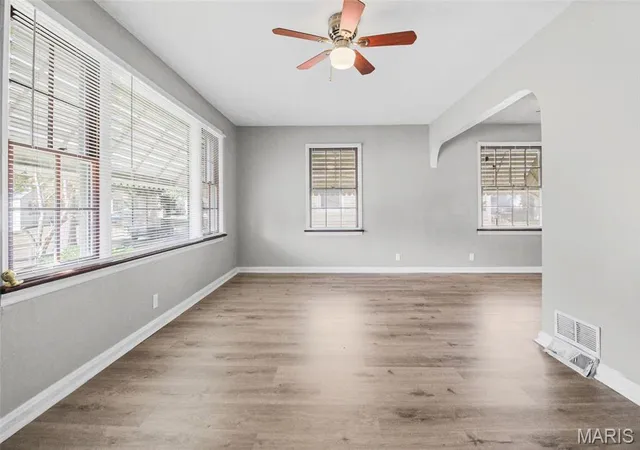 Photo 4 of Single family home for sale at 7839 Underhill Dr, Saint Louis, MO 63133 | MLS# MIS26063795 | Listing updated on 2026-10-14