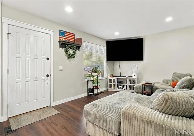 Photo 3 of Single family home for sale at 71 White Doe Ct, Eureka, MO 63025 | MLS# MIS26063797 | Listing updated on 2026-10-07