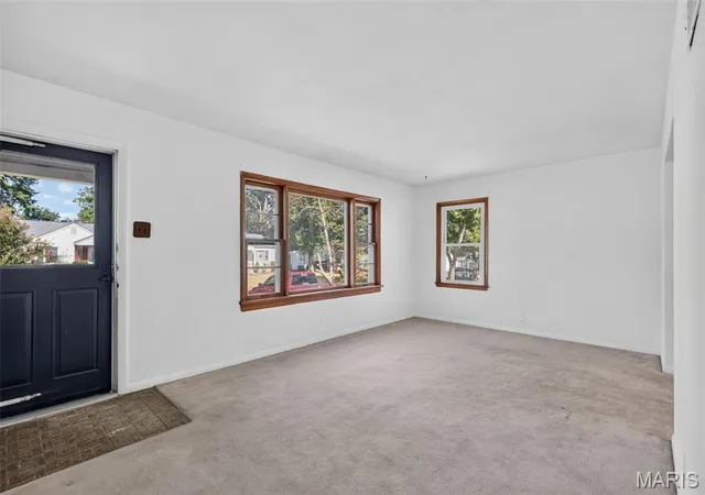 Photo 3 of Single family home for sale at 9820 Meadow View Dr, Saint Louis, MO 63114 | MLS# MIS26063801 | Listing updated on 2026-10-04