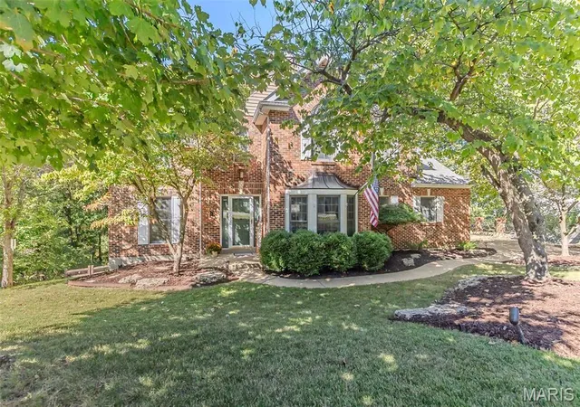 Photo 1 of Single family home for sale at 727 Heatherstone Dr, High Ridge, MO 63049 | MLS# MIS26063803 | Listing updated on 2026-10-09