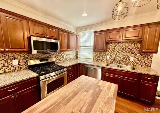 Photo 2 of Single family home for sale at 5425 Odell St, Saint Louis, MO 63139 | MLS# MIS26063805 | Listing updated on 2026-10-08