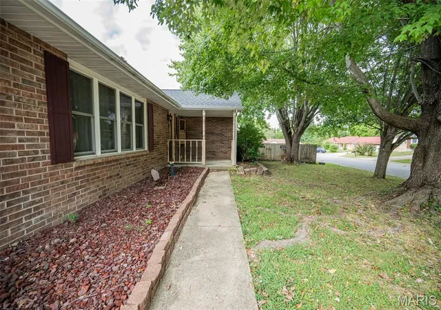Photo 1 of Single family home for sale at 1606 Amber Pl, Rolla, MO 65401 | MLS# MIS26063809 | Listing updated on 2026-10-05